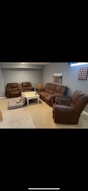 F6973 3m Couches Brown Throwing Out In 2 Days