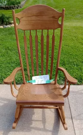 Al91574 Amish Mills Made Oak Rocker Rocking Chair 46 Inch H 28 W 33 L - Used