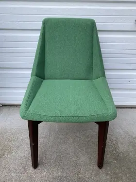2537 Arcadia Furniture Nios Guest Chair Maharam Mode Bonsai Green Bourbon Beech Wood Legs
