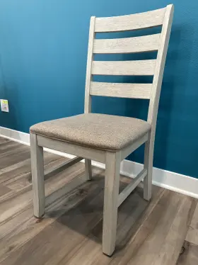 D394-01 Ashley Furniture White Painted Wooden Chairs Kitchen/porch/dining/bedroom Table