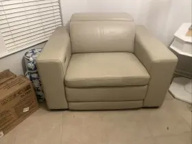 U5960413 Ashley Furniture Texline Oversized Dual Power Lesther Recliner
