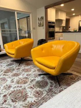 Dania 090234532330 Leather Swivel Chairs With Metal Feet Sunfire Yellow
