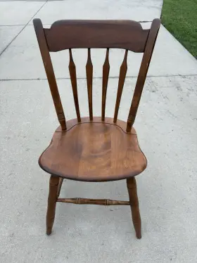 10-6011 Ethan Allen Heirloom Collection Maple Windsor Chair Classic Nutmeg Finish