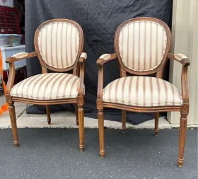 13-7112 Ethan Allen #13-7112 French Josephine Walnut Accent Chair Gold Living Room Hallw