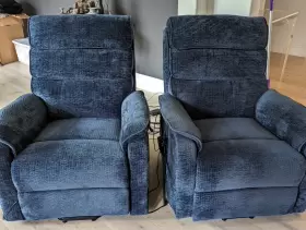Pr531-lar Golden Technologies Two Lift Chairs By