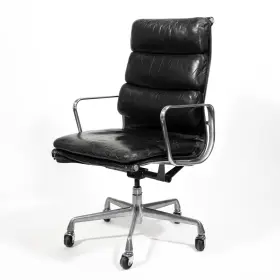 Ea437 Herman Miller Vintage Eames Soft Pad Executive Desk Chair W Black Leather