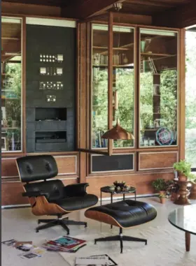Es670719n2109 Herman Miller Eames Lounge Chair