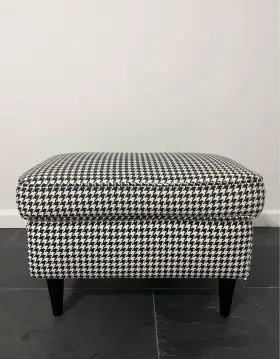 504.569.69 Ikea Brand New Strandmon Footstool Ottoman Vibberbo Black/beige