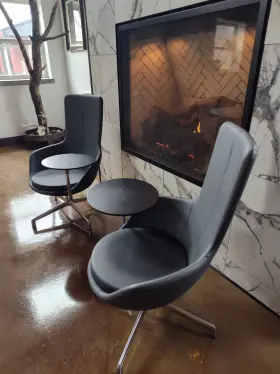 Juxta-45541cov Keilhauer 2 Office Lounge High B Chairs With Table Juxta Collection Modern Luxury