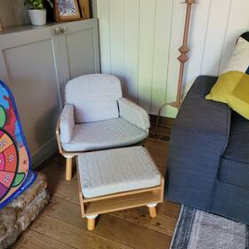 Kidkraft 18560 Kid Kraft Reading Chair And Ottoman Set With Cushions Mid Century Wooden Furniture