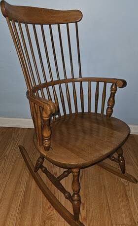 Kli 8a9062 Windsor Wood Rocking Chair Brown High Back Arms Beech