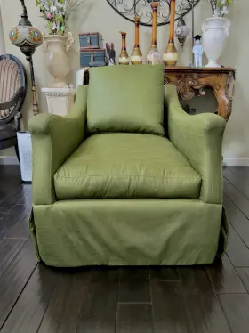 3711-41 Lee Industries Swivel Chair Memory Down Cushion Skirted Usa Made