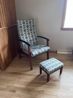 Nemschoff 2117.0601.02 Accent Chair And Ottoman Geometric Pattern Gray Brown Wood Upholstered