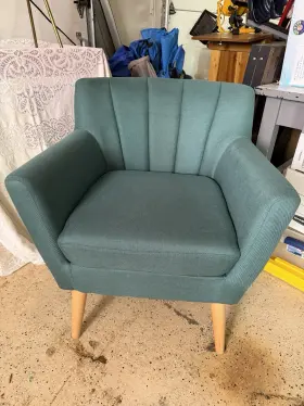 09t-00072809 Noble House Home Furnishings Teal Upholstered Accent Chair Light Wood Arms