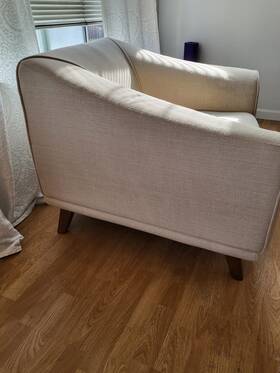 Nuevo 670begblkl Spectacular Low Profile Mara Lounge Chair