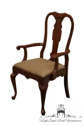 11-3110 Pennsylvania House Traditional Queen Anne Style Cherry Splat Back Dining Arm