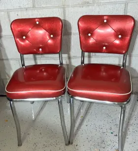 4240zbu Richardson Seating Corp 2 Lucy Diner Chair Zodiac Red Burgundy/zodiac Ice Piping