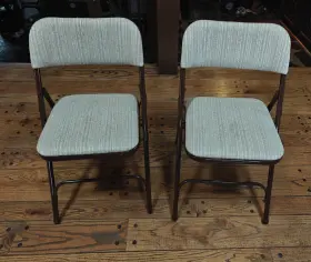 40007701 Samsonite 2 Vintage Folding Chairs Beige Tweed Padded Fabric 1992 Card Table Usa