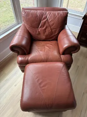 7956 Softline Large Brown Italian Leather Club Chair And Ottoman