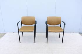 Steelcase 475412m Modern New Player Multipurpose Stackable Guest Or Side Chairs - A Pair
