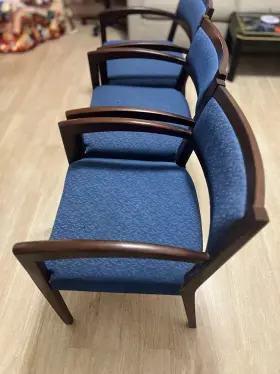 42-5662 The Hon Co. Blue Upholstered Wood Guest Chairs Set Of 3 Office Furniture