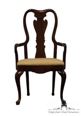 10121-832 Thomasville Furniture Collectors Cherry Traditional Queen Anne Style Dining A