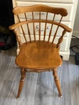 Niice Ethan Allen Heirloom Nutmeg Maple Comb Back Swivel Chair #10-6051 Used. Price: $199.99.