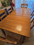 Ethan Allen New Country Maple Farmhouse Extension Dining Table Used. Price: $1500.00.