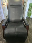 Human Touch Gravis Zg Zero-gravity Leather Massage Chair, $6500 Msrp Used. Price: $2250.00.