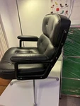 Vitra Eames Lobby Chair 104 Herman Miller With Back Tilt Gebraucht. Price: $2914.75.