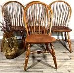 Ethan Allen Cottage Windsor Dining Chairs 4 Solid Wood Bow Back Usa 11562 Used. Price: $975.00.